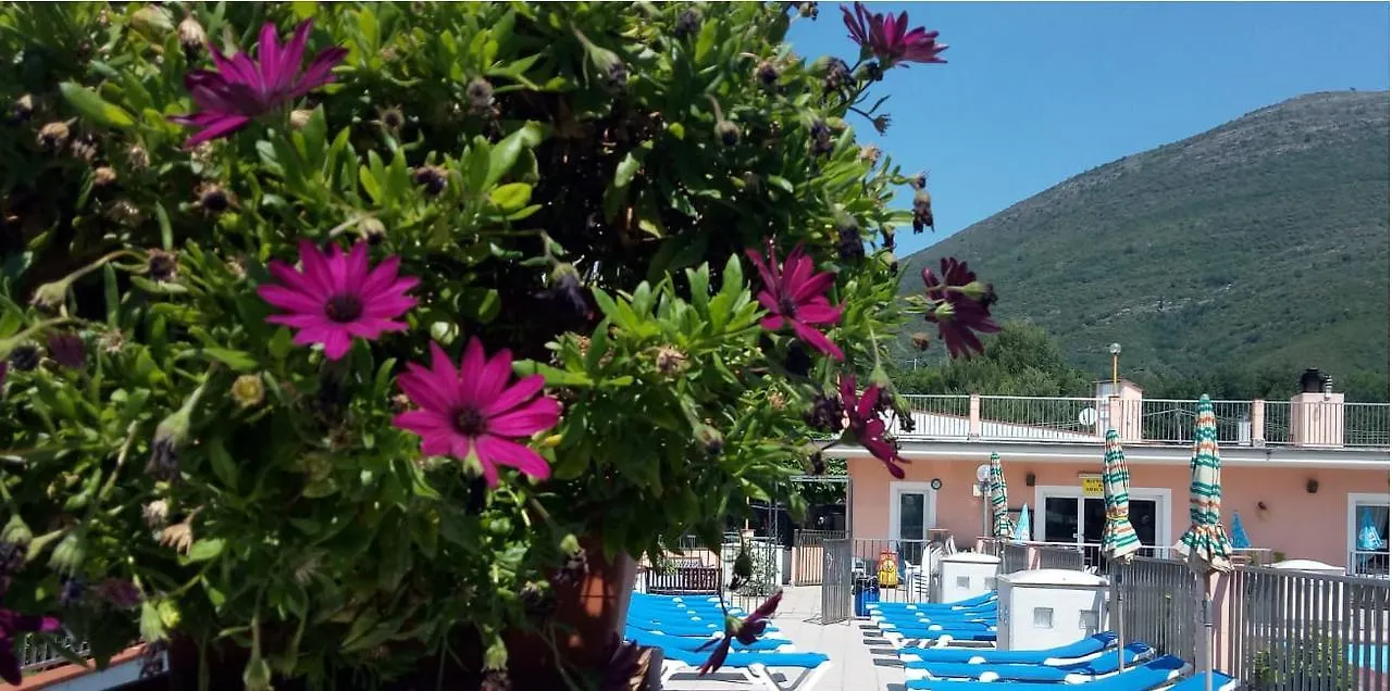 Hotel La Pineta Albenga Prázdninový areál